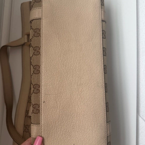 Authentic Gucci GG Canvas Tote Bag – Classic Monogram – Tan Leather Trim - Picture 14 of 15